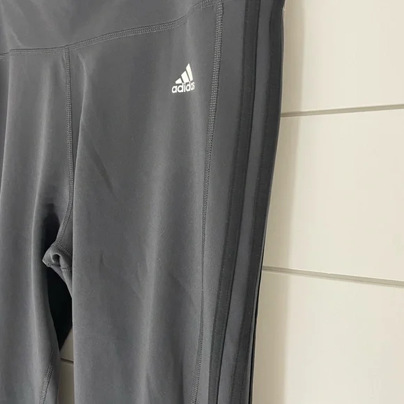 Adidas Women's Dark Grey Leggings size XL - Picture 2 of 4